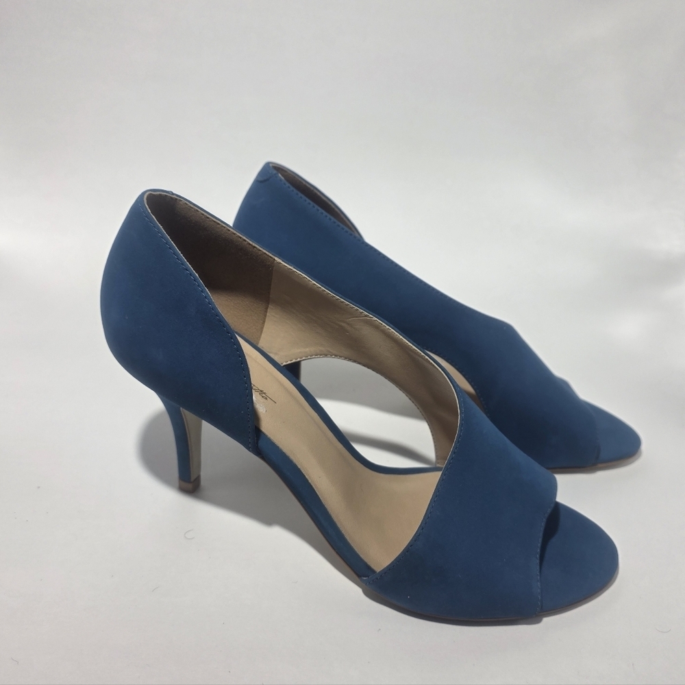 Elegant Blue Women's Shoes - Picture 3 of 10